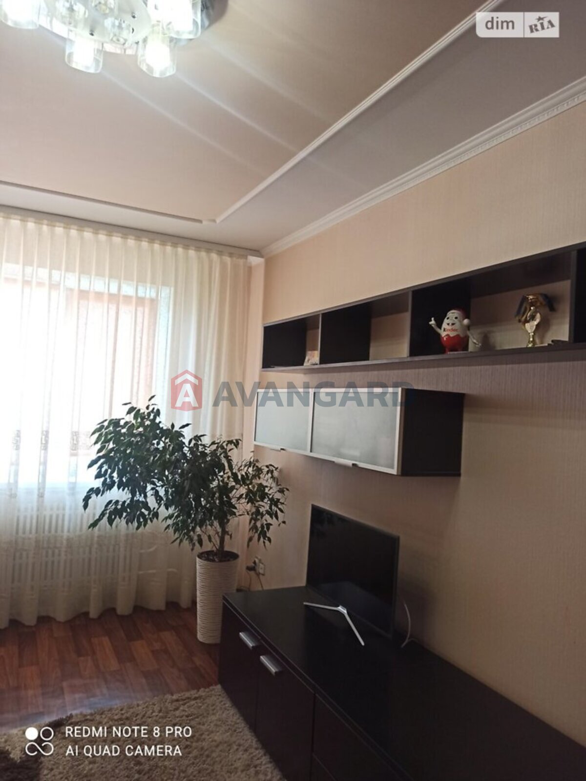 1 ��. ��������, 44/18/9 ��. �., 7/9 ������ ���� 7