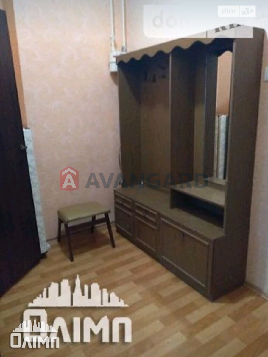 2 ��. ��������, 35/23/7 ��. �., 1/2 ������ ���� 21