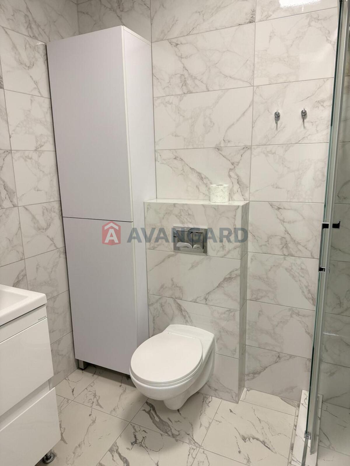 1 ��. ��������, 35/12/14 ��. �., 2/4 ������ ���� 8