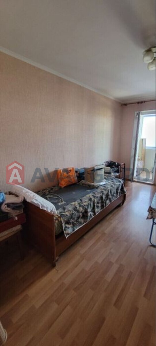 3 ��. ��������, 69/-/8 ��. �., 9/10 ������ ���� 15