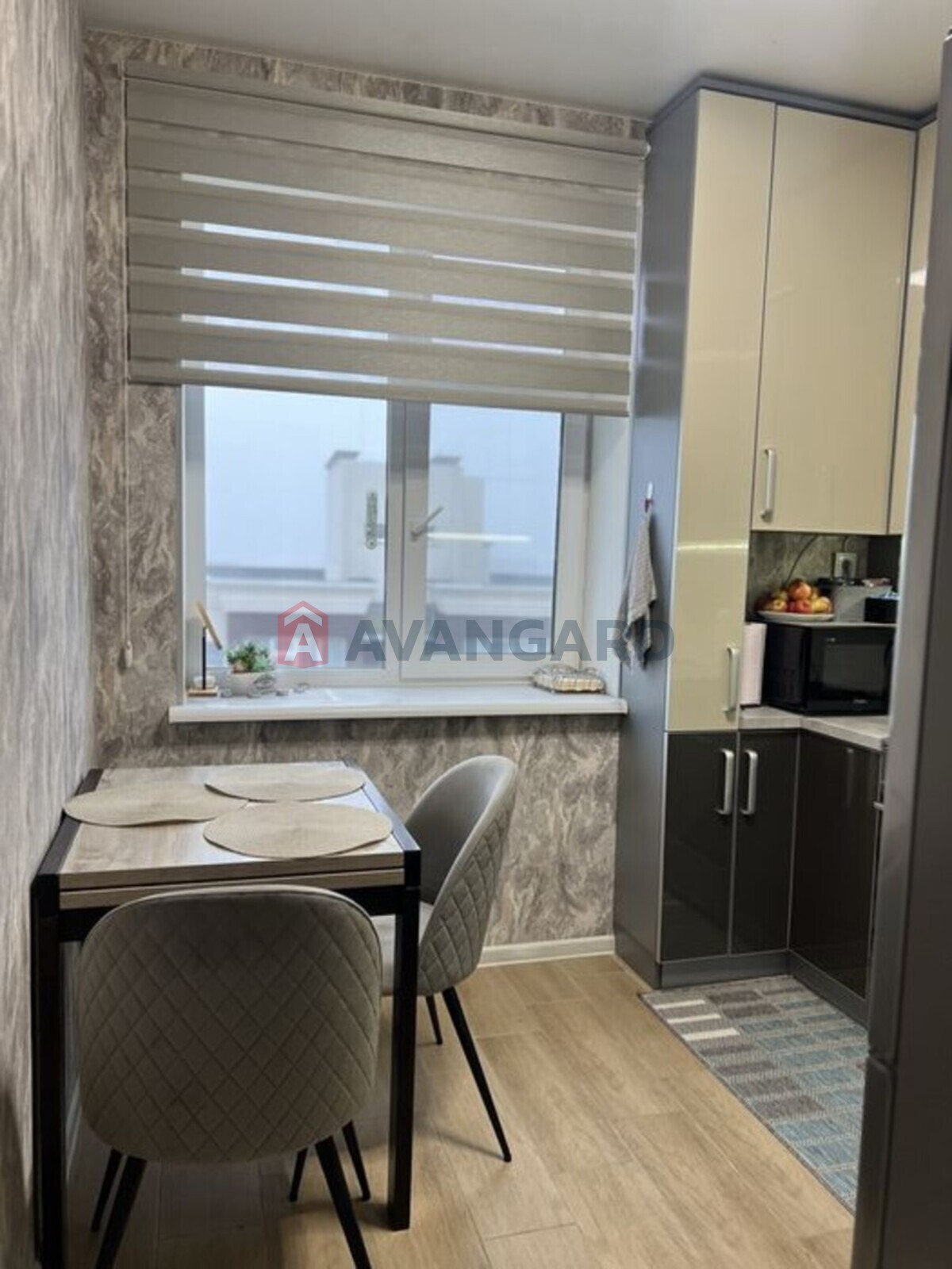 2 ��. ��������, 53/-/7 ��. �., 10/10 ������ ���� 7