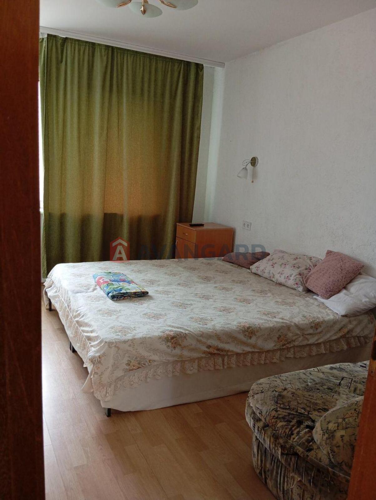 3 ��. ��������, 82/50/- ��. �., 10/16 ������ ���� 13