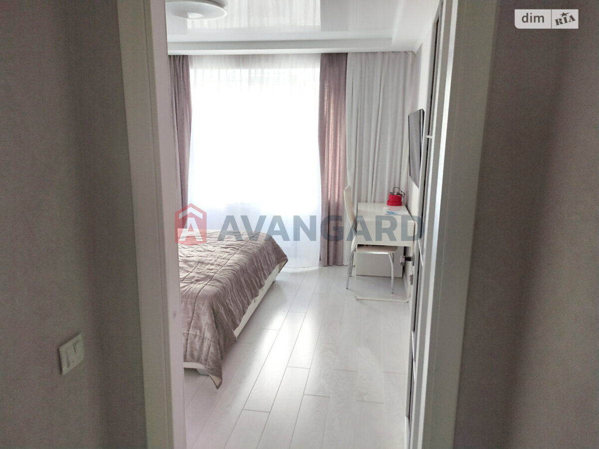 3 ��. ��������, 88/43/16 ��. �., 3/10 ������ ���� 18