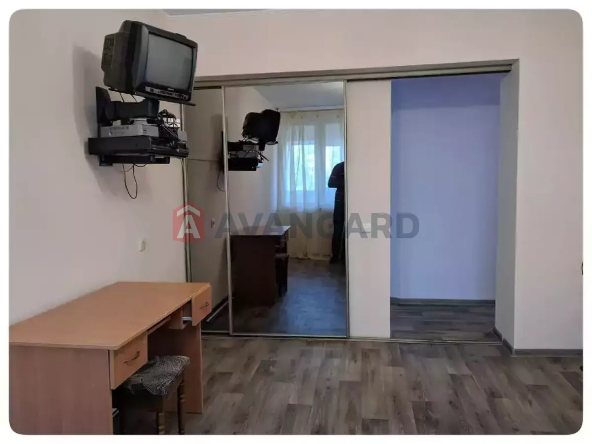 1 ��. ��������, 37/16/7 ��. �., 7/9 ������ ���� 9