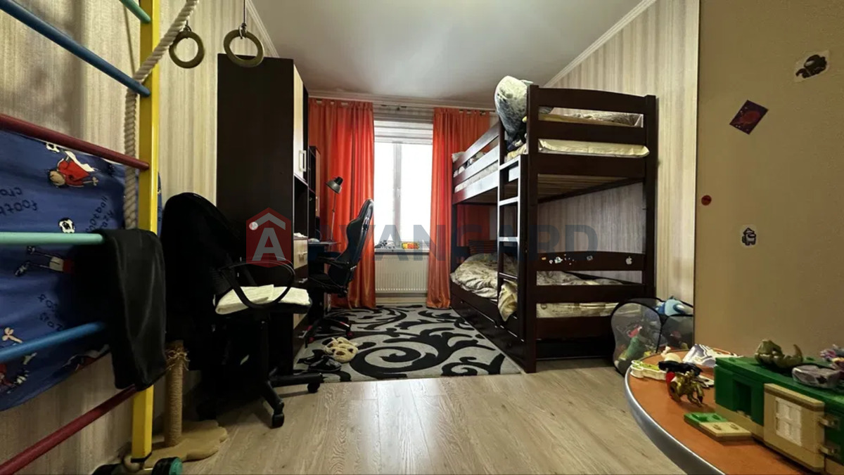 1 ��. ��������, 70/-/15 ��. �., 7/10 ������ ���� 5