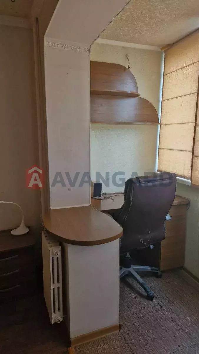 2 ��. ��������, 53/-/9 ��. �., 4/14 ������ ���� 2