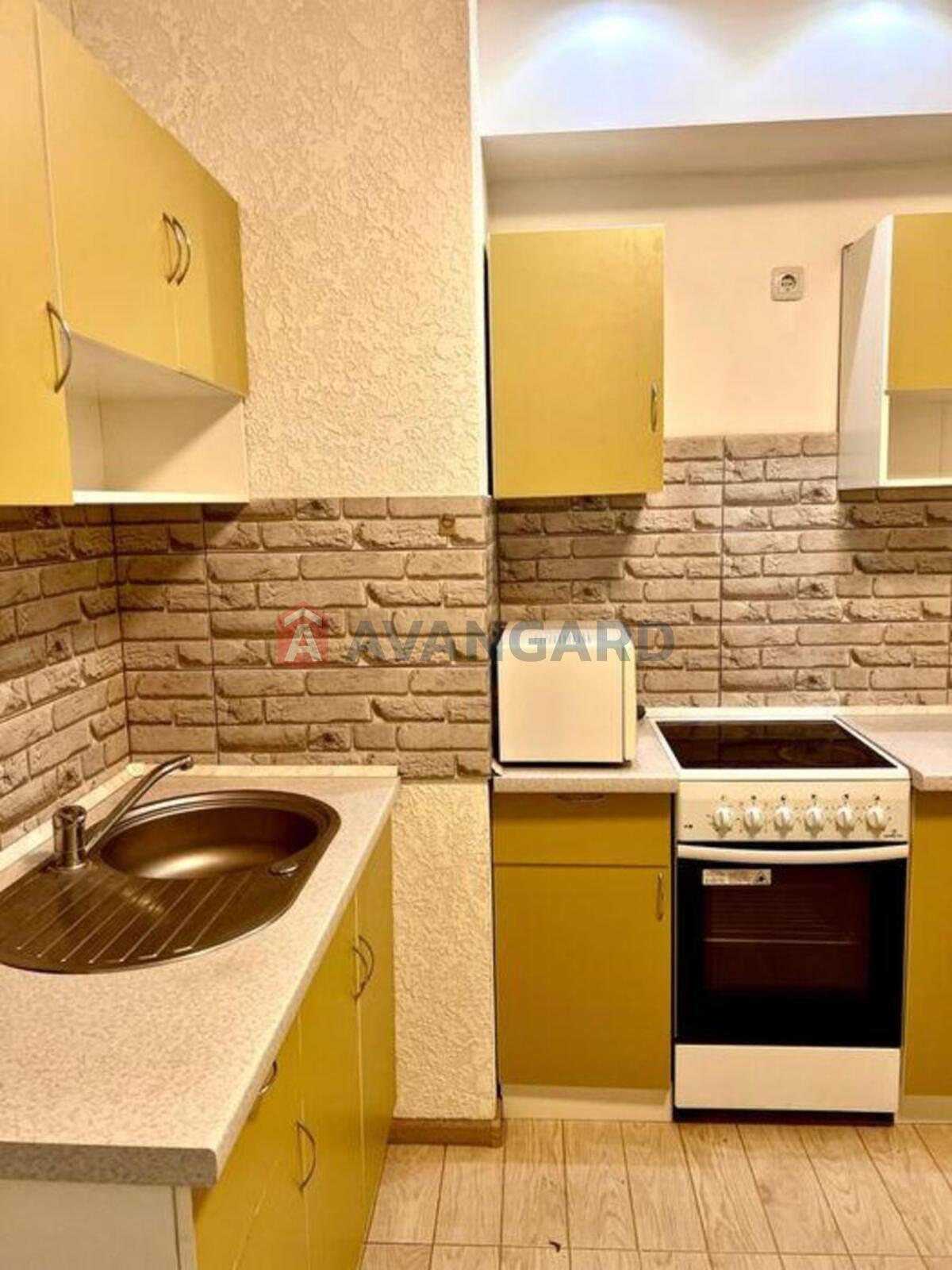 1 ��. ��������, 35/-/10 ��. �., 4/7 ������ ���� 8