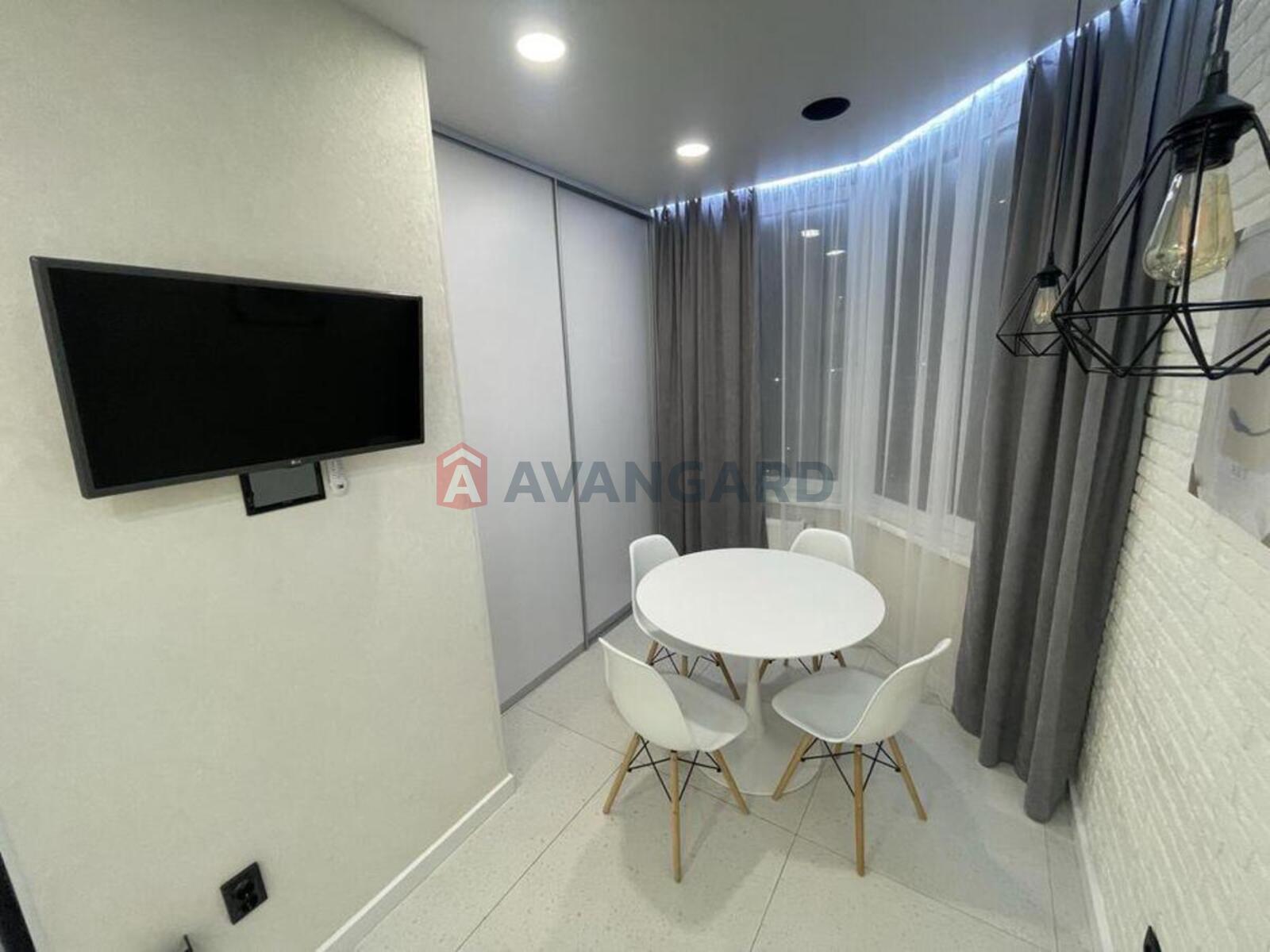 1 ����. ��������, 41/-/14 ��. �., 3/10 ���� ���� 5