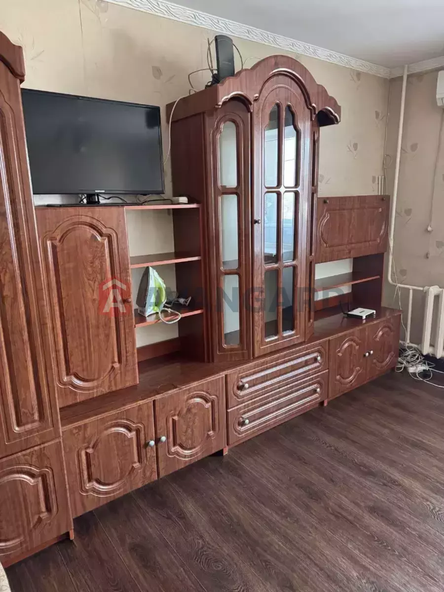 2 ��. ��������, 46/28/6 ��. �., 10/12 ������ ���� 7