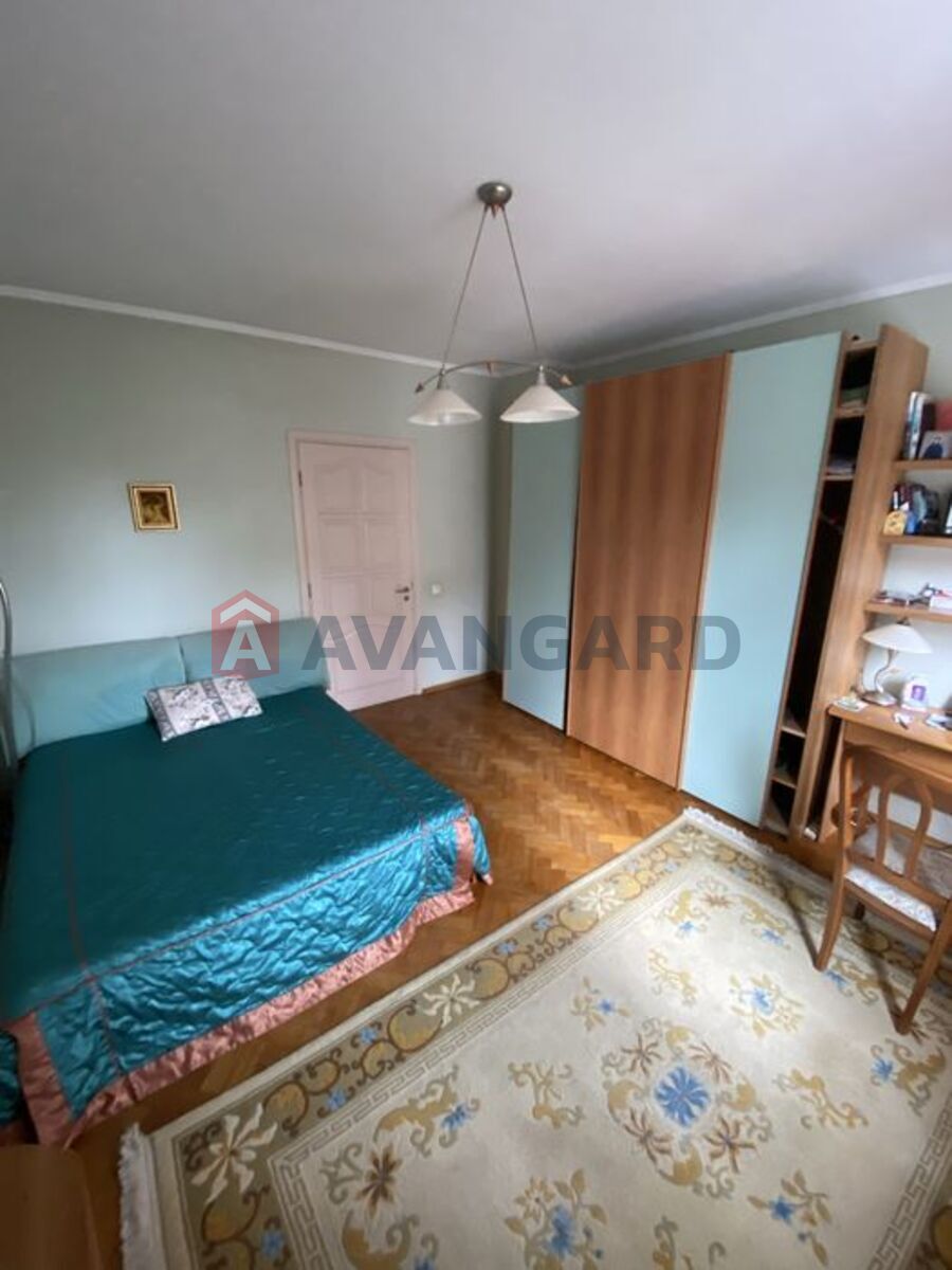 5 ��. ��������, 170/-/12 ��. �., 1/2 ������ ���� 17