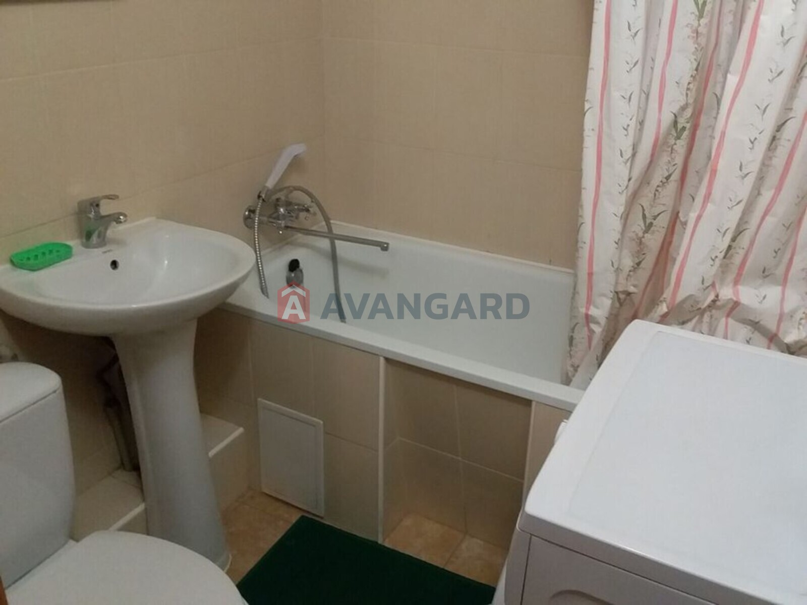 1 ��. ��������, 28/-/6 ��. �., 4/5 ������ ���� 6