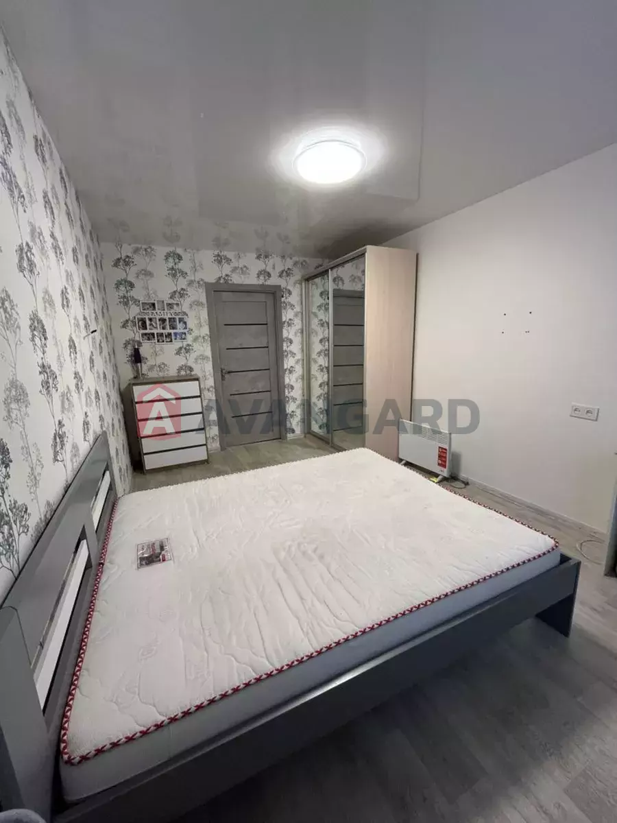 3 ����. ��������, 49/-/4 ��. �., 1/5 ���� ���� 7