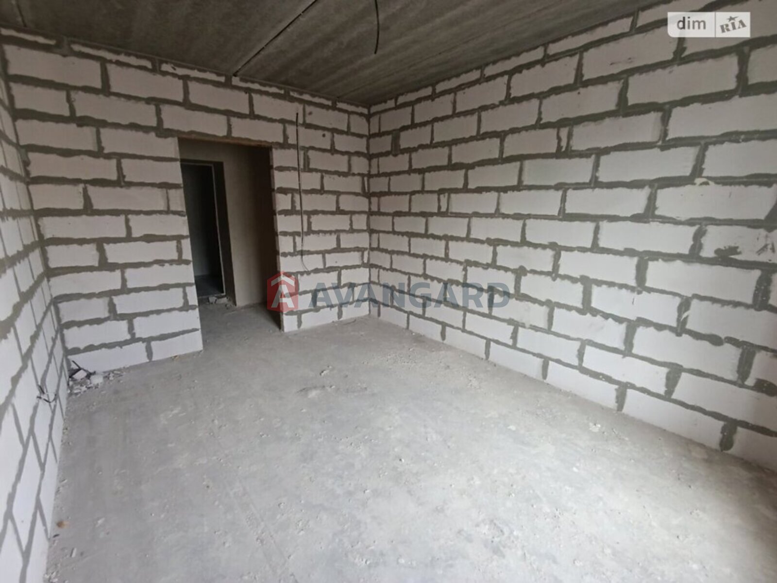 2 ��. ��������, 57/27/11 ��. �., 6/10 ������ ���� 2