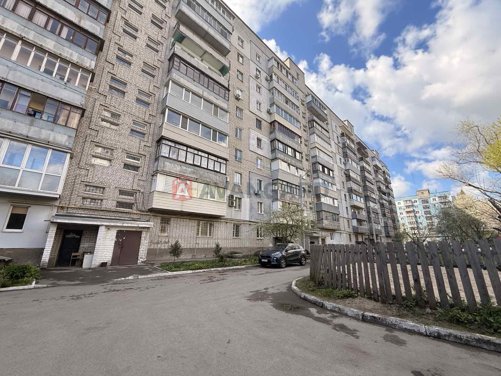 2 ��. ��������, 55/40/8 ��. �., 9/10 ������ ���� 23