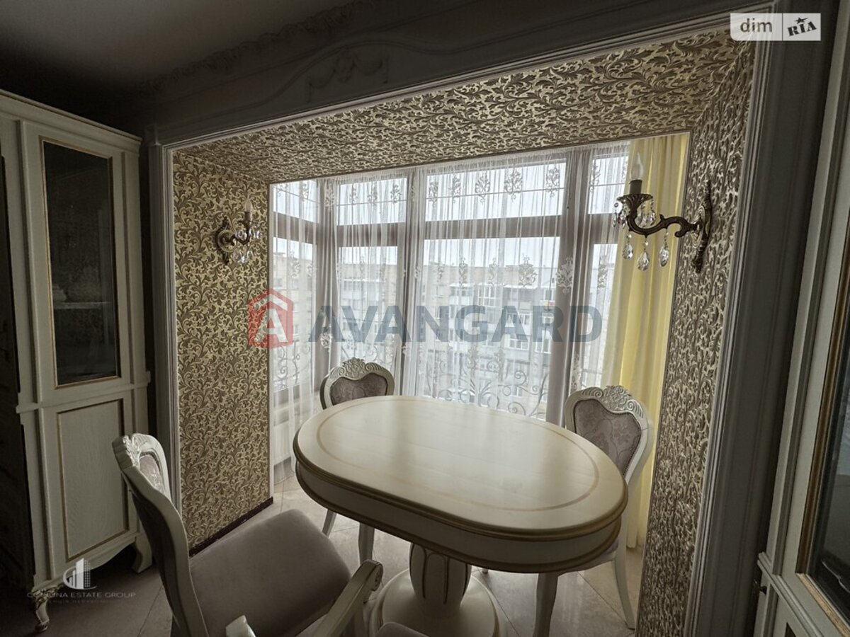 3 ��. ��������, 65/-/- ��. �., 5/5 ������ ���� 12