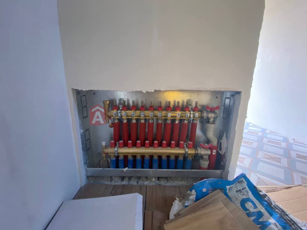 6 ��. ��������, 180/-/15 ��. �., -/2 ������ ���� 12