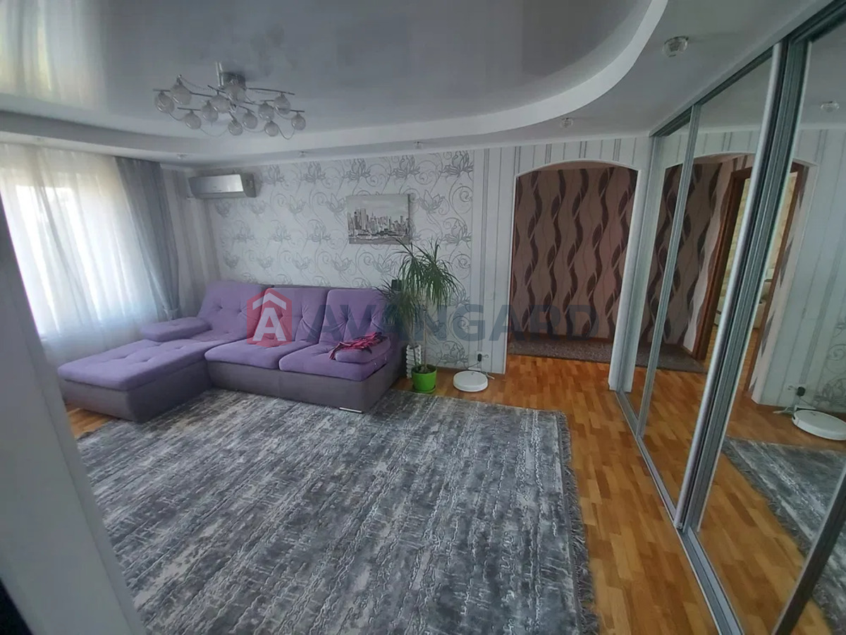 3 ��. ��������, 68/-/9 ��. �., 9/9 ������ ���� 3