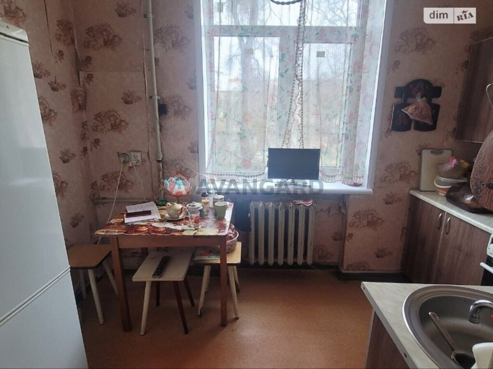 3 ����. ��������, 66/44/6 ��. �., 2/4 ���� ���� 8