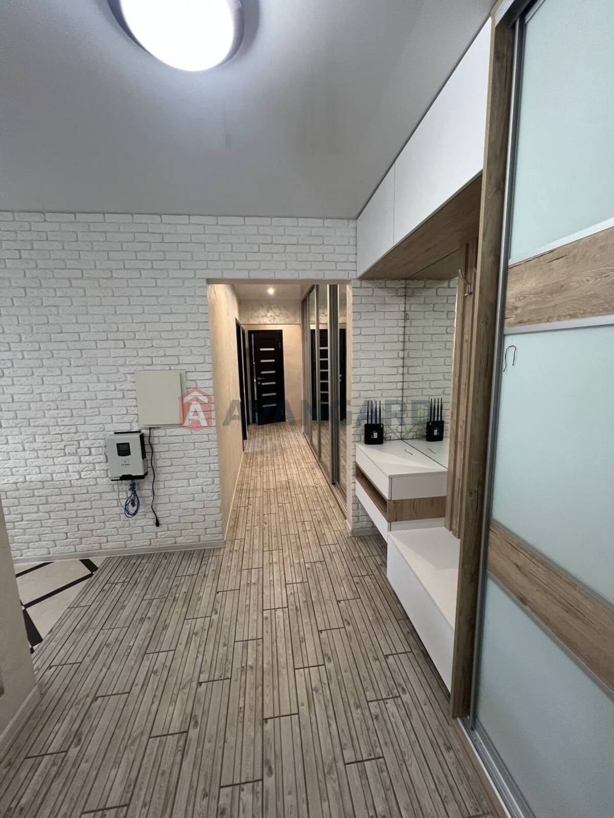 2 ��. ��������, 75/-/23 ��. �., 7/10 ������ ���� 22