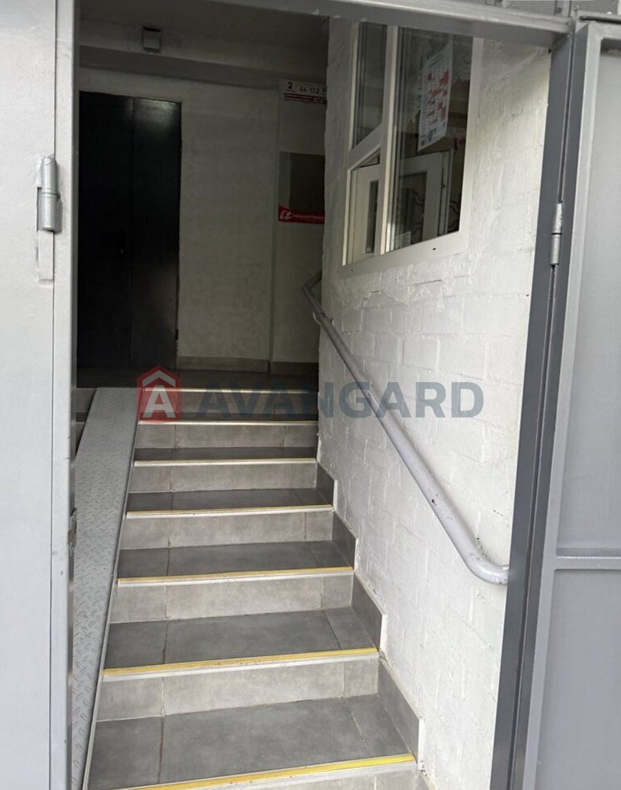 3 ����. ��������, 86/48/9 ��. �., 6/18 ���� ���� 2