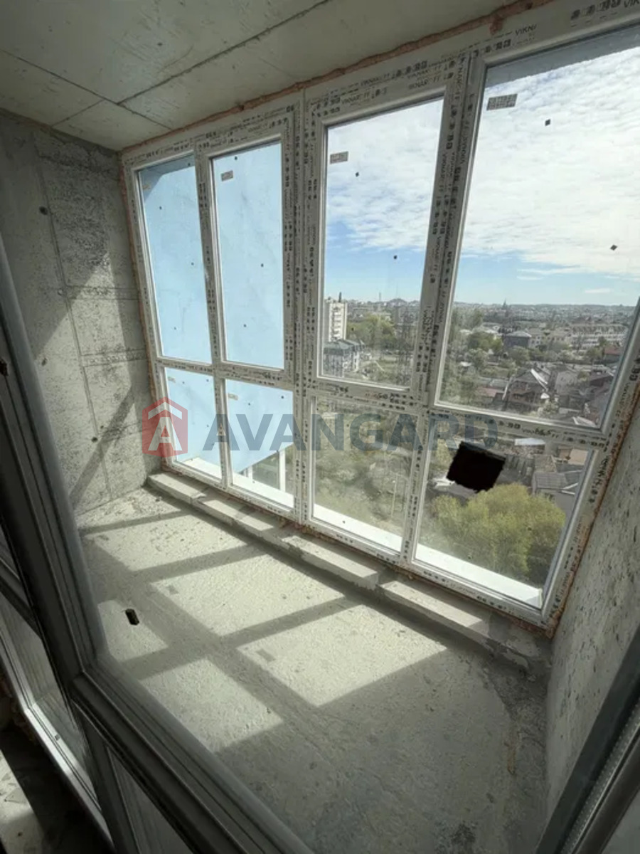 1 ��. ��������, 48/15/18 ��. �., 11/12 ������ ���� 4