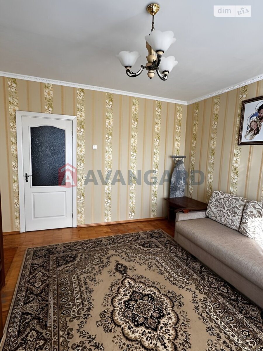 1 ��. ��������, 55/15/8 ��. �., 5/6 ������ ���� 9