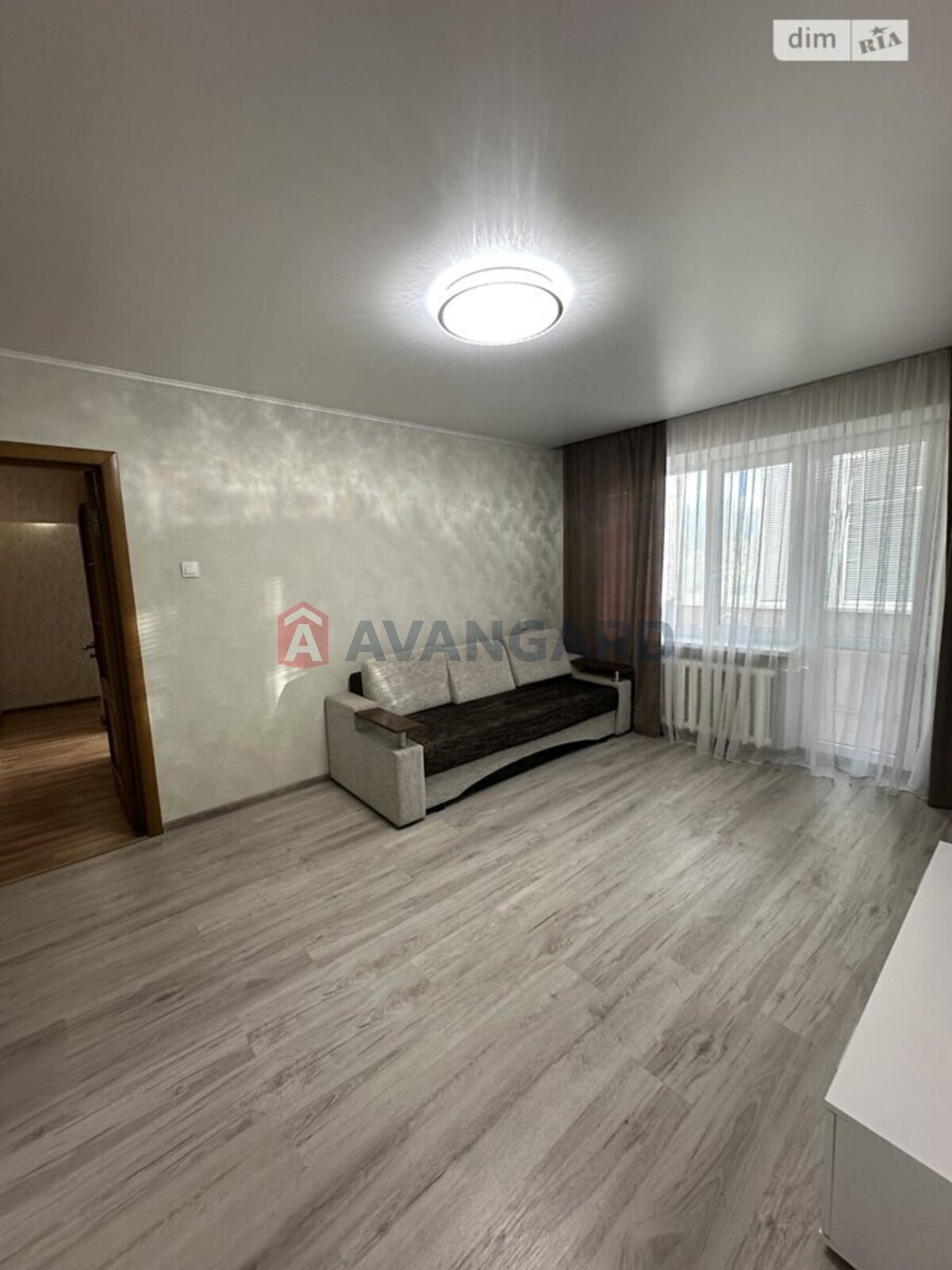 2 . , 49/-/- . ., 4/9   7