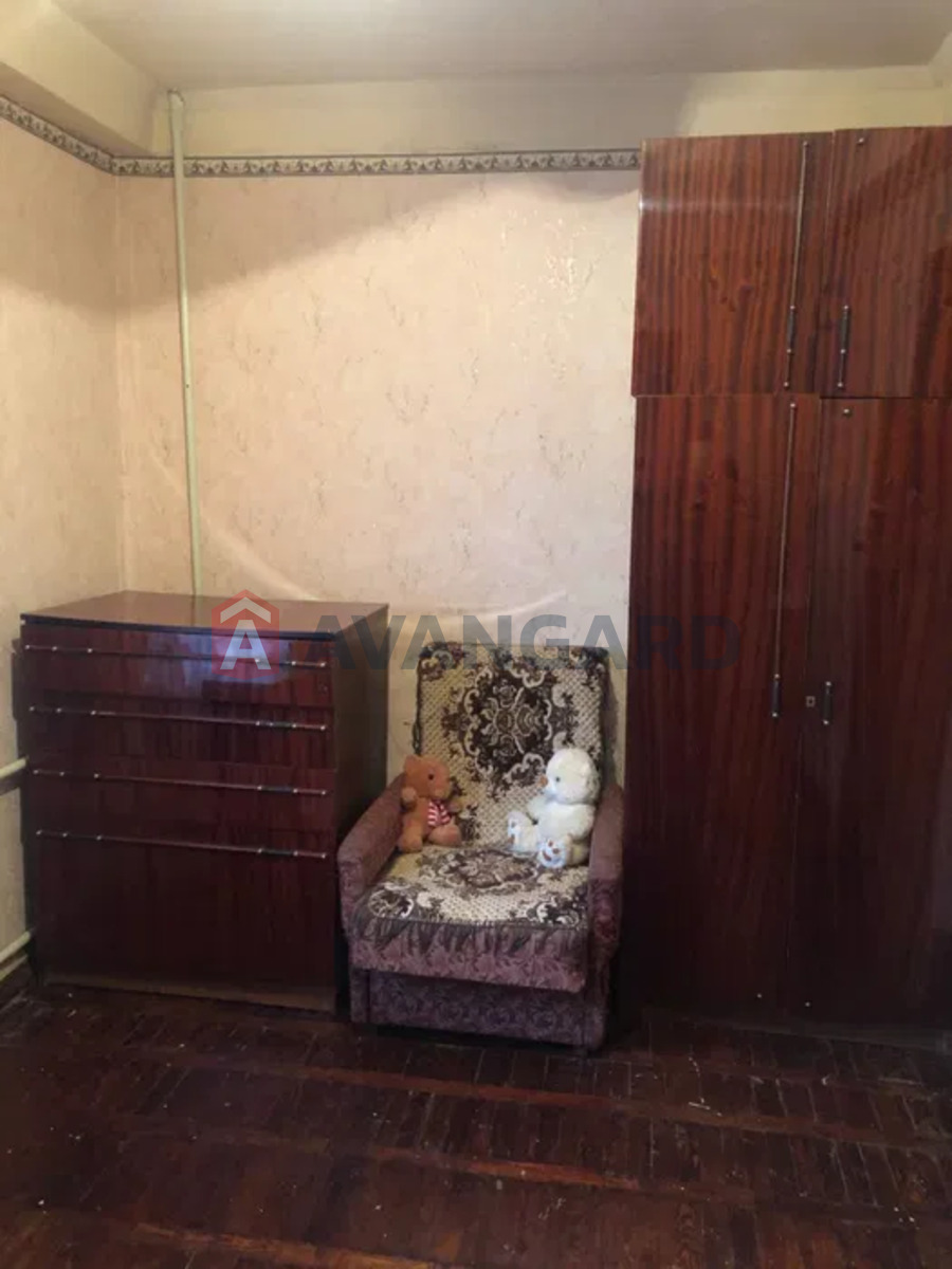 2 ��. ��������, 43/-/6 ��. �., 1/5 ������ ���� 8