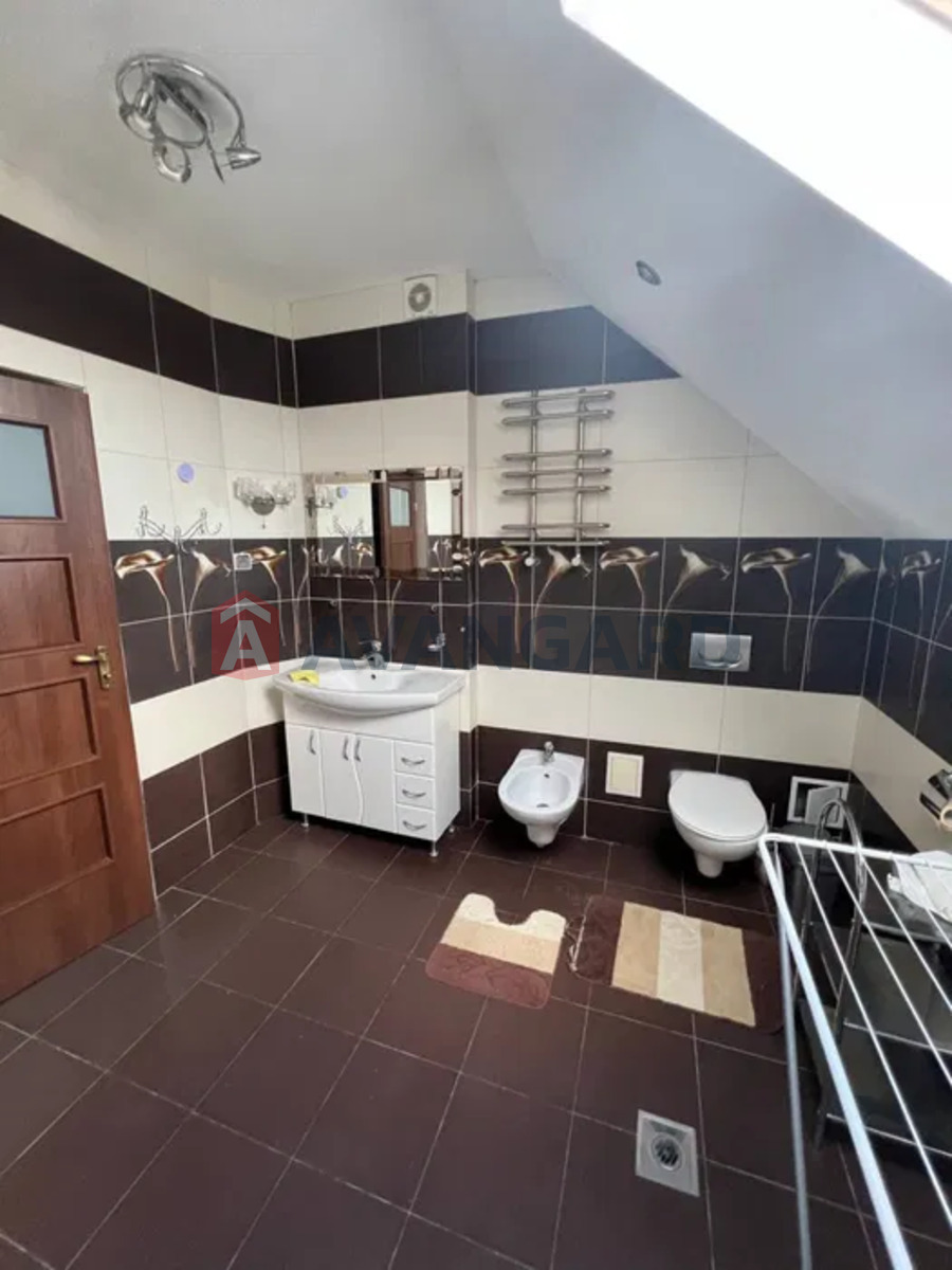 5 ��. ��������, 190/-/- ��. �., 1/2 ������ ���� 21