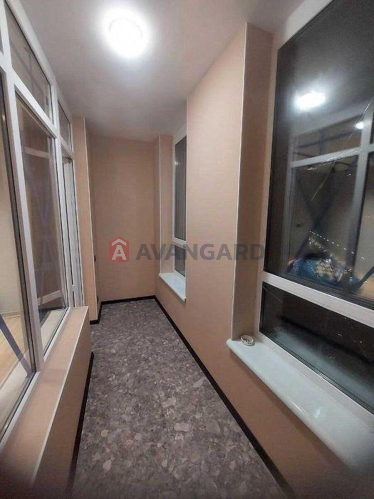 1 ��. ��������, 46/-/14 ��. �., 23/25 ������ ���� 17