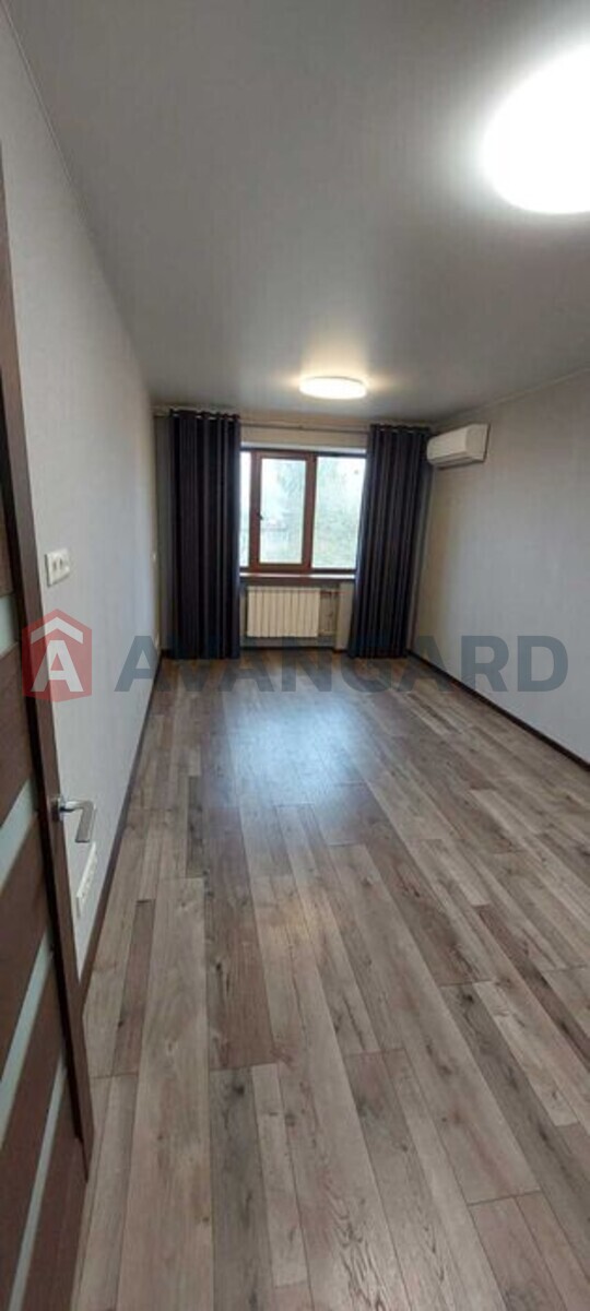 2 . , 50/-/8 . ., 5/5   9