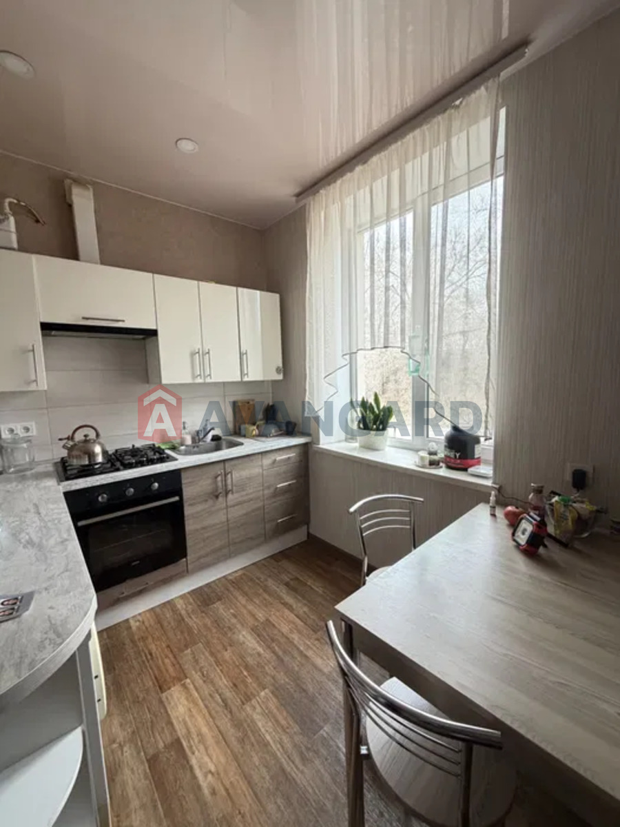 2 ��. ��������, 45/-/7 ��. �., 2/4 ������ ���� 1