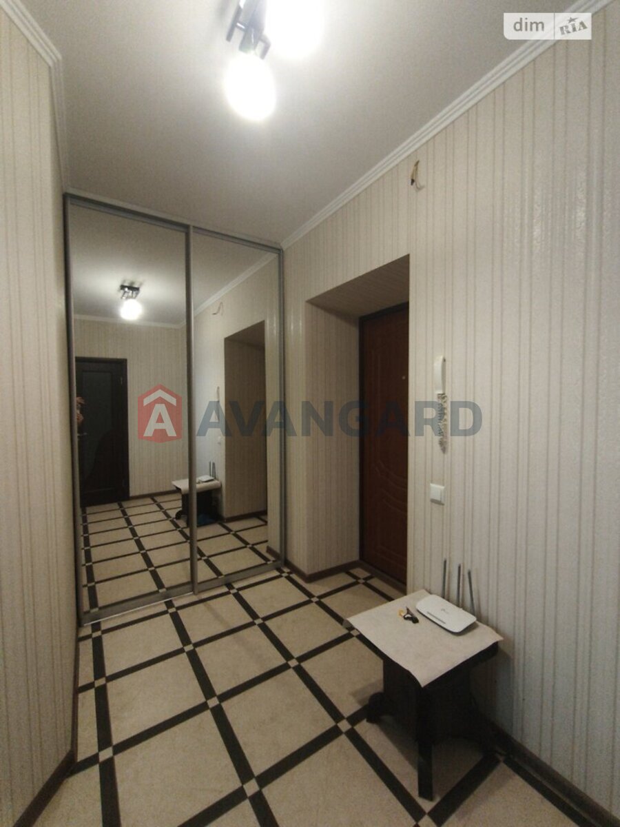 1 ��. ��������, 40/-/- ��. �., 7/7 ������ ���� 3