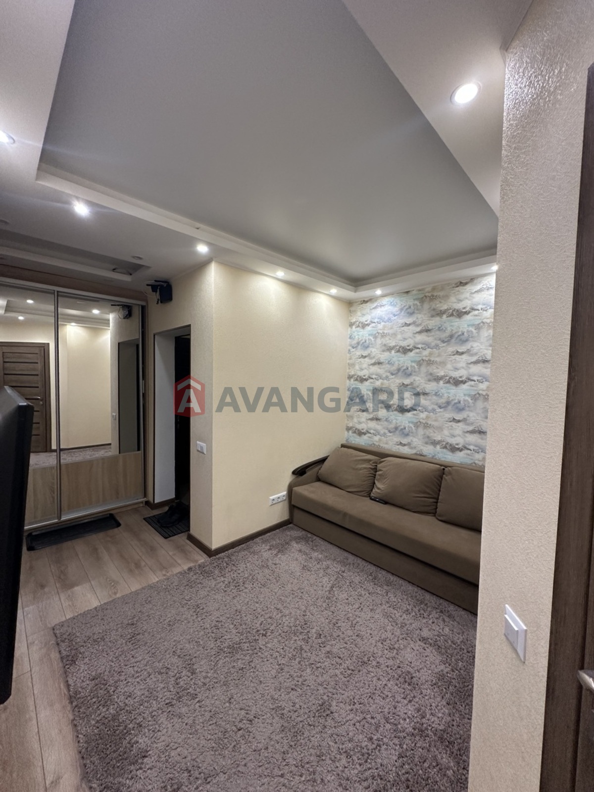 1 ��. ��������, 42/19/15 ��. �., 4/13 ������ ���� 5