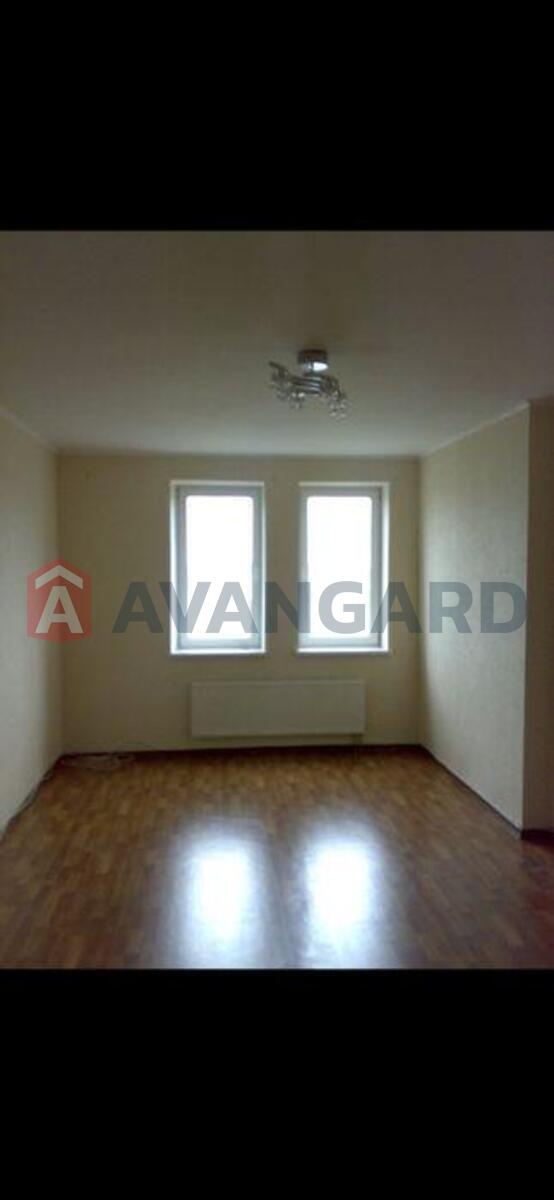 3 ��. ��������, 90/-/15 ��. �., 13/22 ������ ���� 3