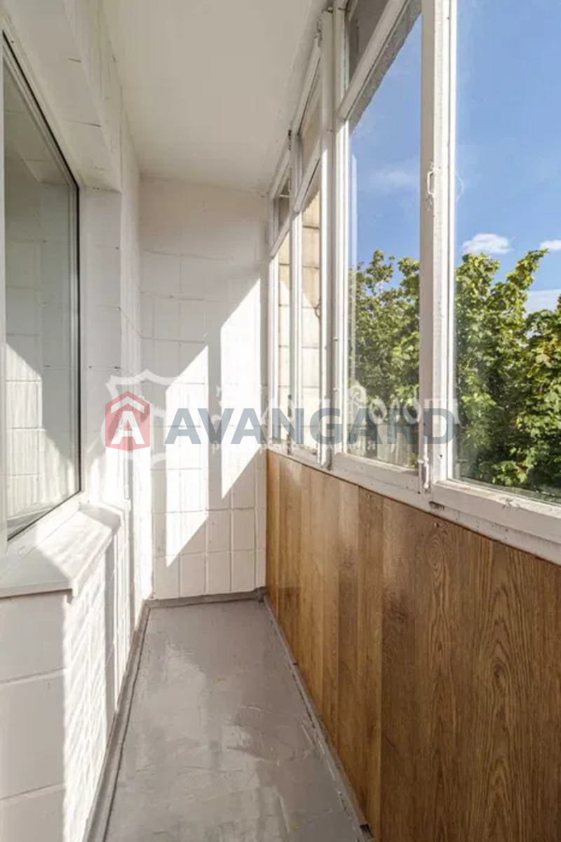 3 ��. ��������, 61/-/19 ��. �., 4/10 ������ ���� 6