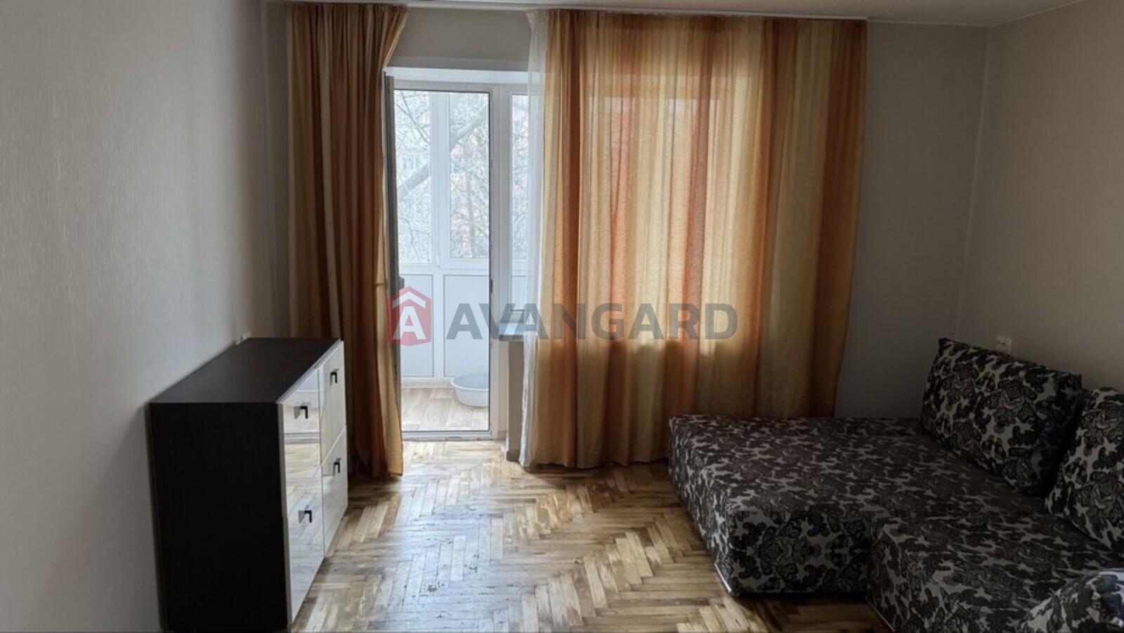 1 ��. ��������, 37/-/7 ��. �., 2/5 ������ ���� 7