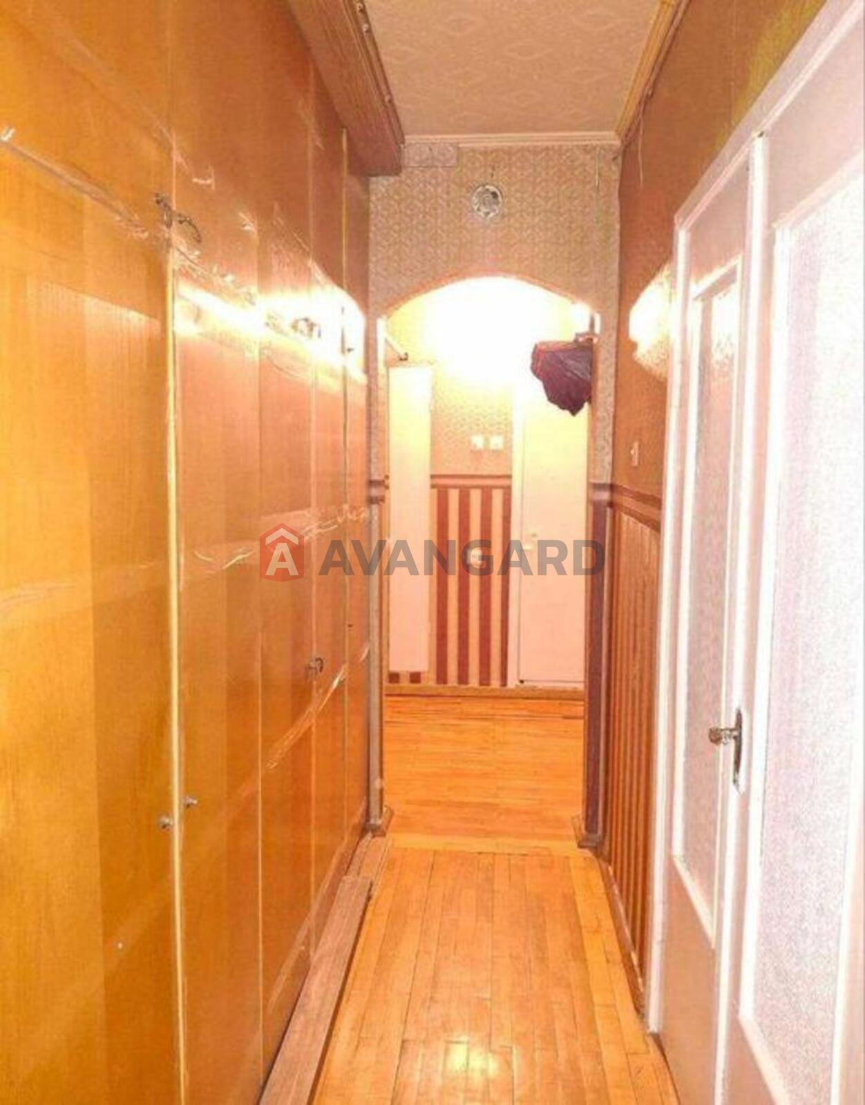 2 ��. ��������, 26/-/7 ��. �., 3/10 ������ ���� 3