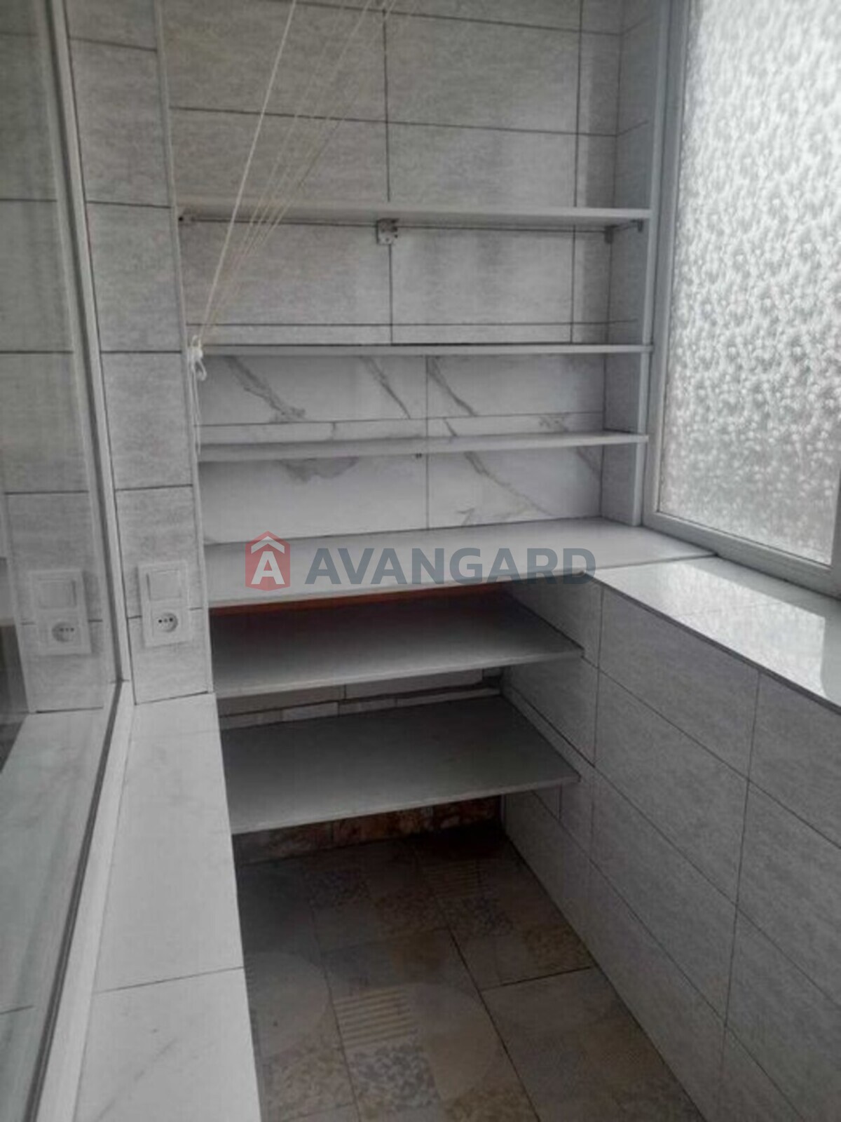 3 ��. ��������, 53/-/5 ��. �., 3/5 ������ ���� 19