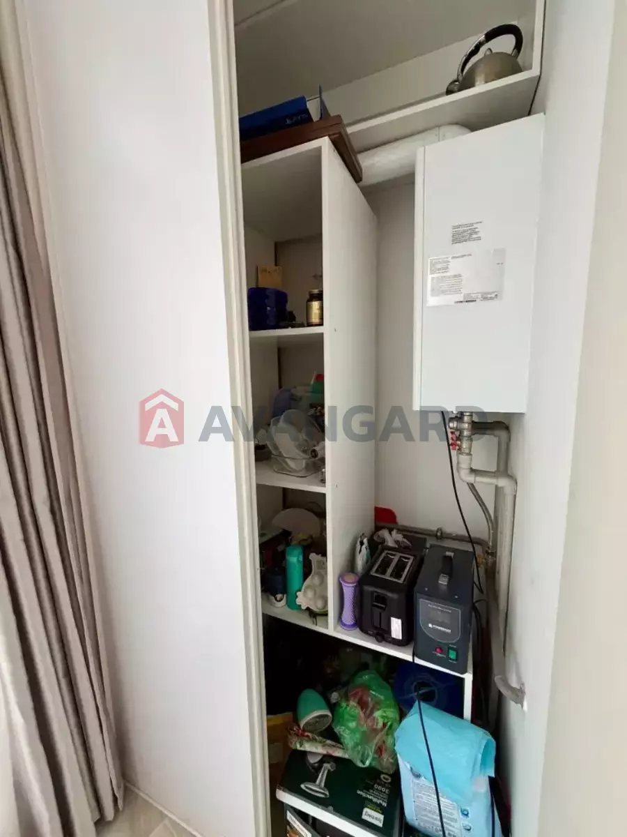 3 ��. ��������, 57/-/- ��. �., 10/12 ������ ���� 20