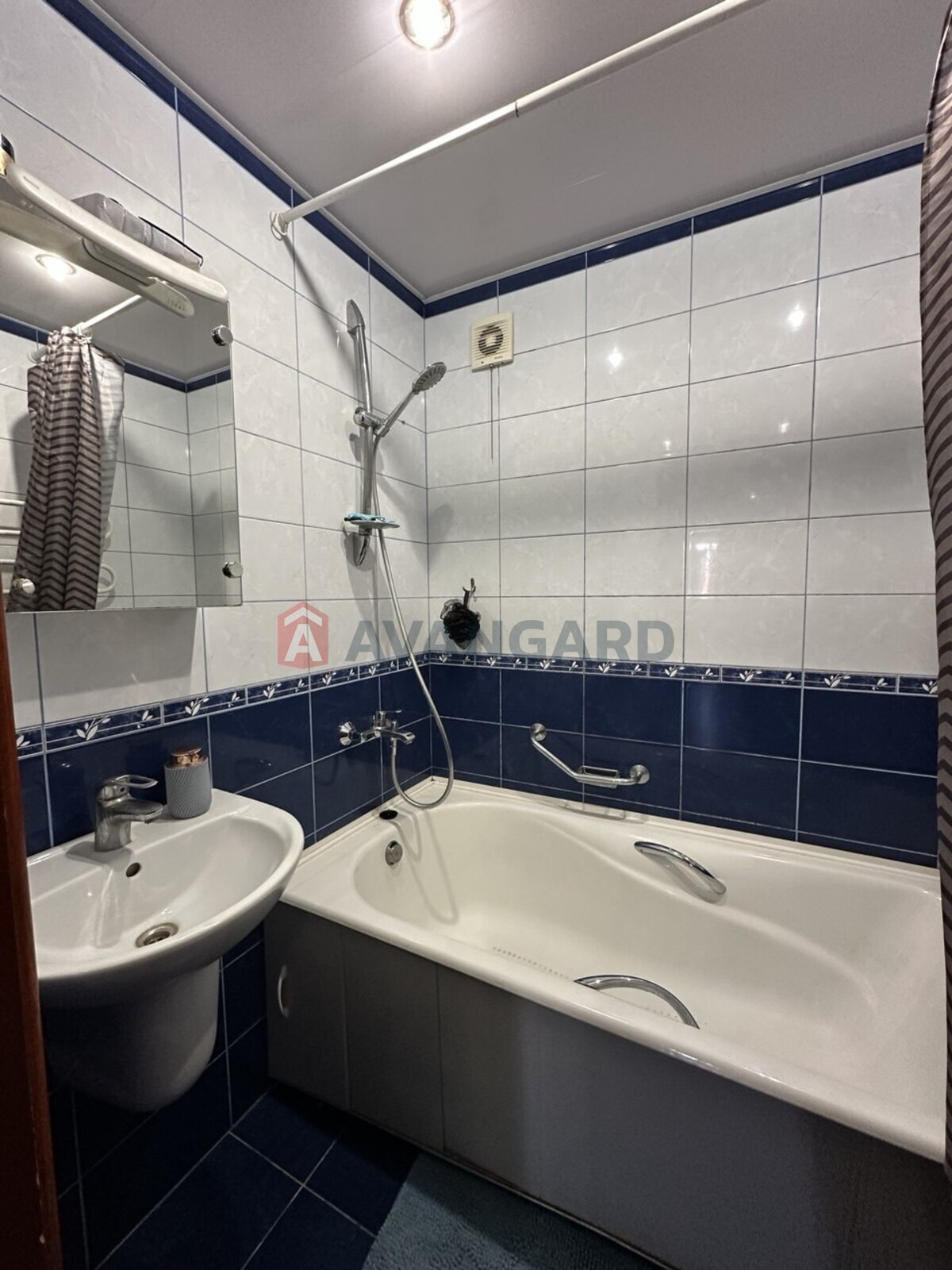 2 ��. ��������, 54/-/8 ��. �., 7/9 ������ ���� 15