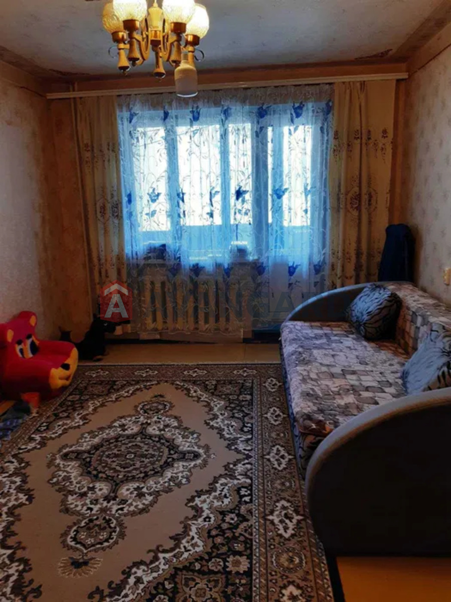 3 ��. ��������, 71/-/8 ��. �., 2/10 ������ ���� 10