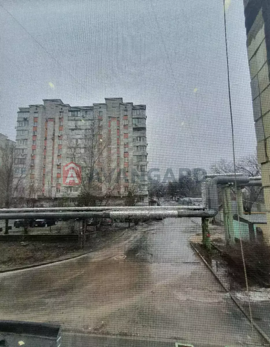 3 ��. ��������, 63/38/8 ��. �., 2/9 ������ ���� 26