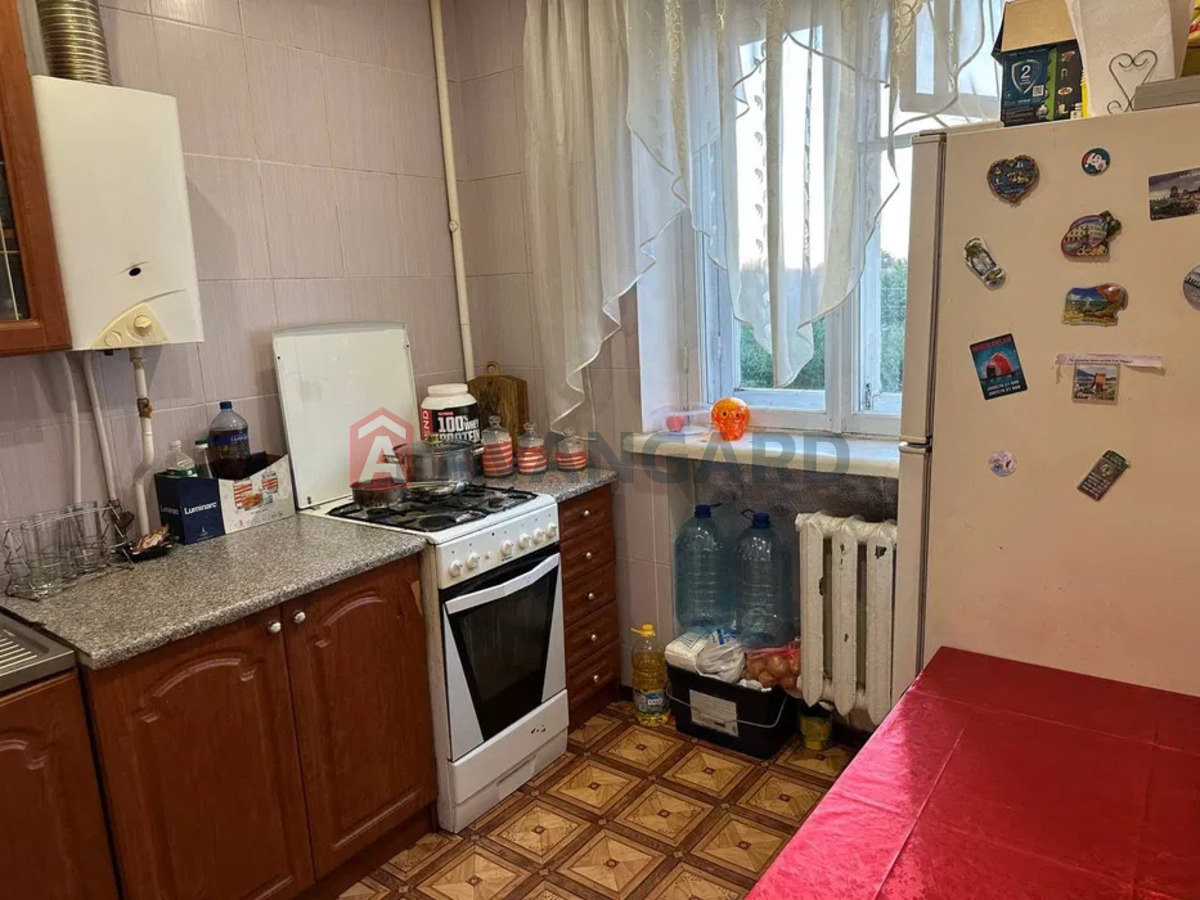 1 ��. ��������, 32/-/6 ��. �., 3/5 ������ ���� 3