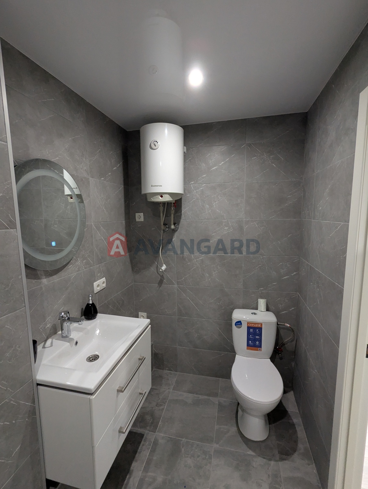 2 . , 42/-/6 . ., 2/5   9