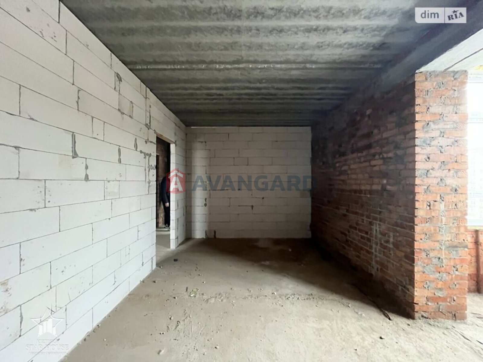 2 ��. ��������, 53/30/12 ��. �., 5/5 ������ ���� 3