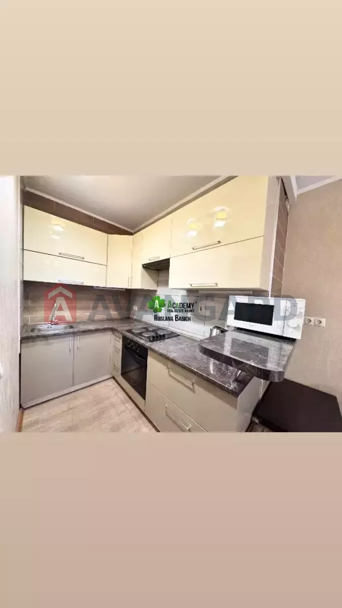 3 ��. ��������, 70/29/20 ��. �., 15/21 ������ ���� 1