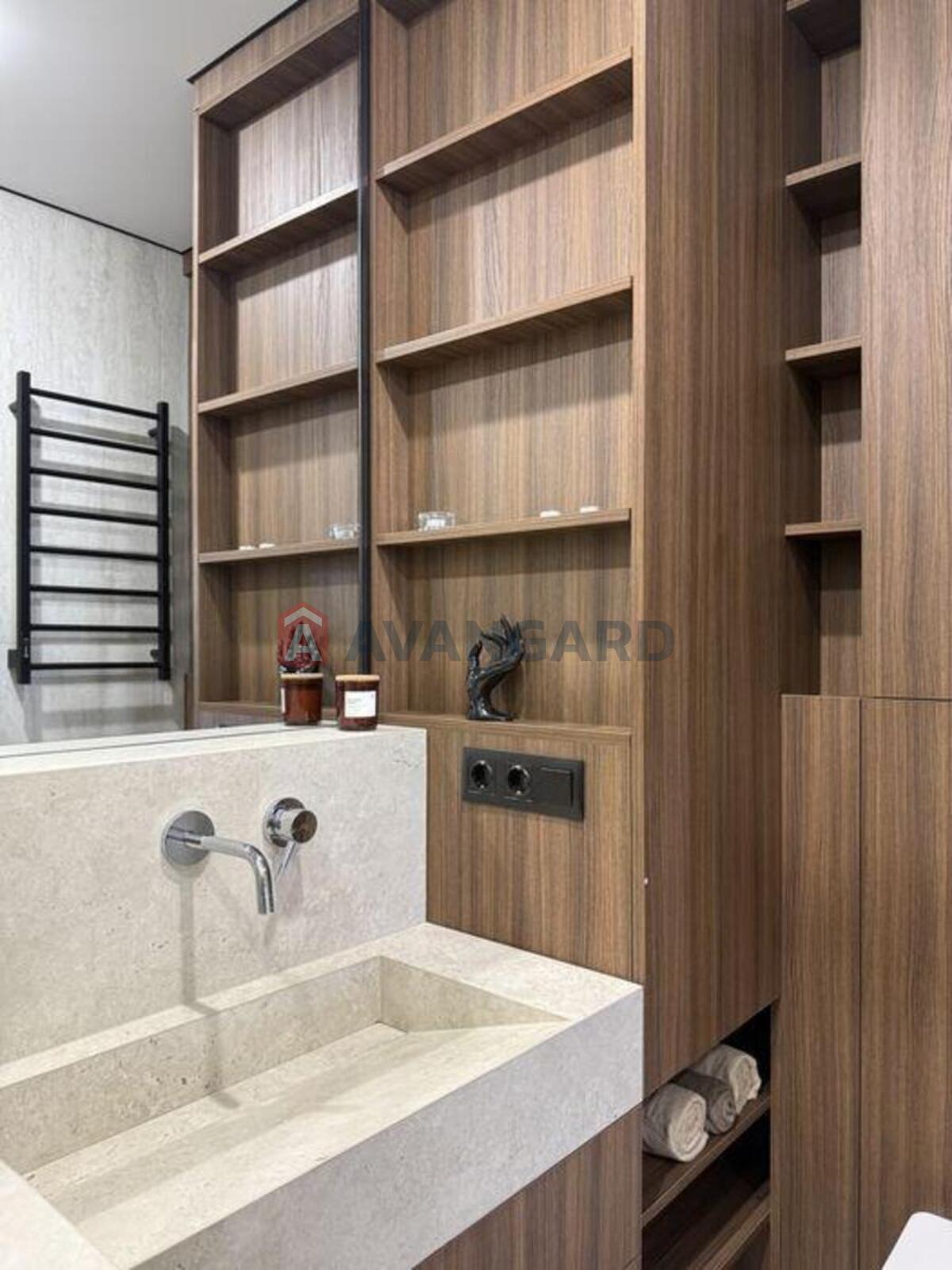 1 ��. ��������, 42/-/20 ��. �., 13/21 ������ ���� 15