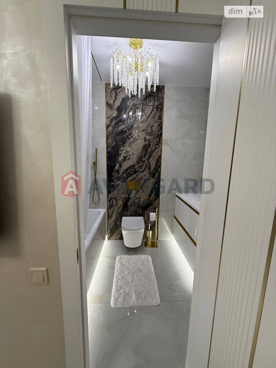 1 ����. ��������, 46/-/- ��. �., 7/10 ���� ���� 7