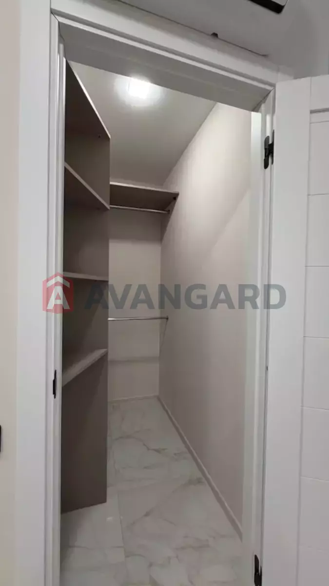 1 ��. ��������, 44/-/12 ��. �., 9/10 ������ ���� 7